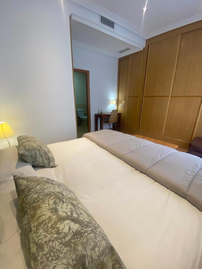 Apartamentos กาเซเรส ภายนอก รูปภาพ