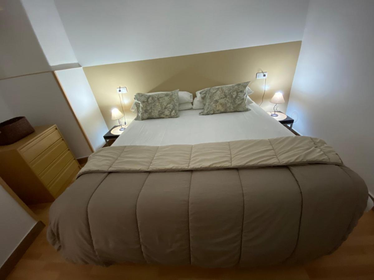 Apartamentos กาเซเรส ภายนอก รูปภาพ